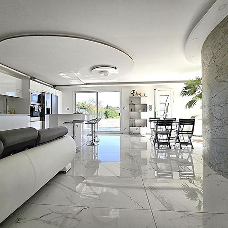 Maison Sapiac - 4Pers - 2 Chambres - 3 Lits - Clim Reversible - Terrasse Ombragee Et Grand Jardin - Piscine Saison Estivale Μοντωμπάν Εξωτερικό φωτογραφία