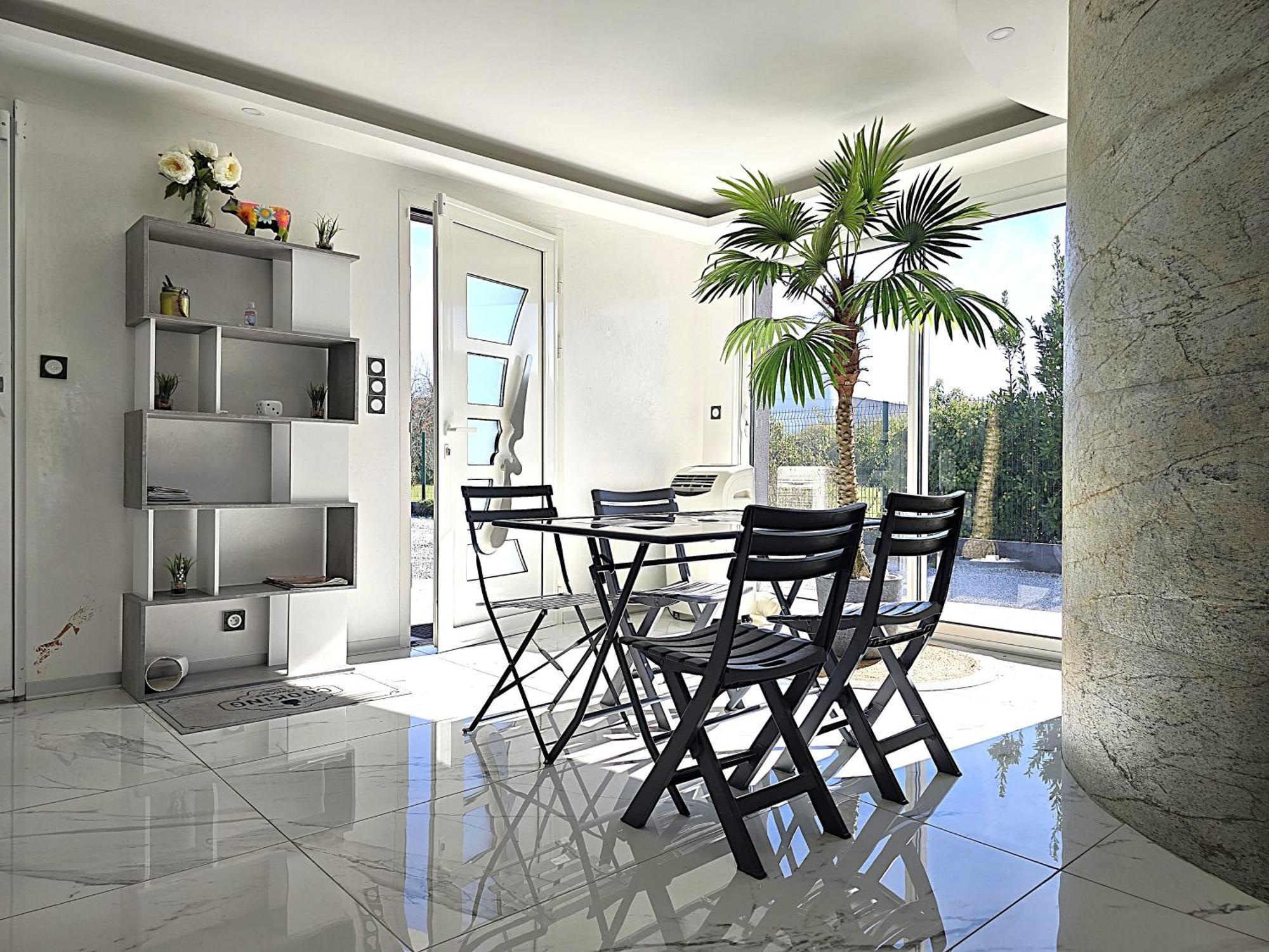 Maison Sapiac - 4Pers - 2 Chambres - 3 Lits - Clim Reversible - Terrasse Ombragee Et Grand Jardin - Piscine Saison Estivale Μοντωμπάν Εξωτερικό φωτογραφία