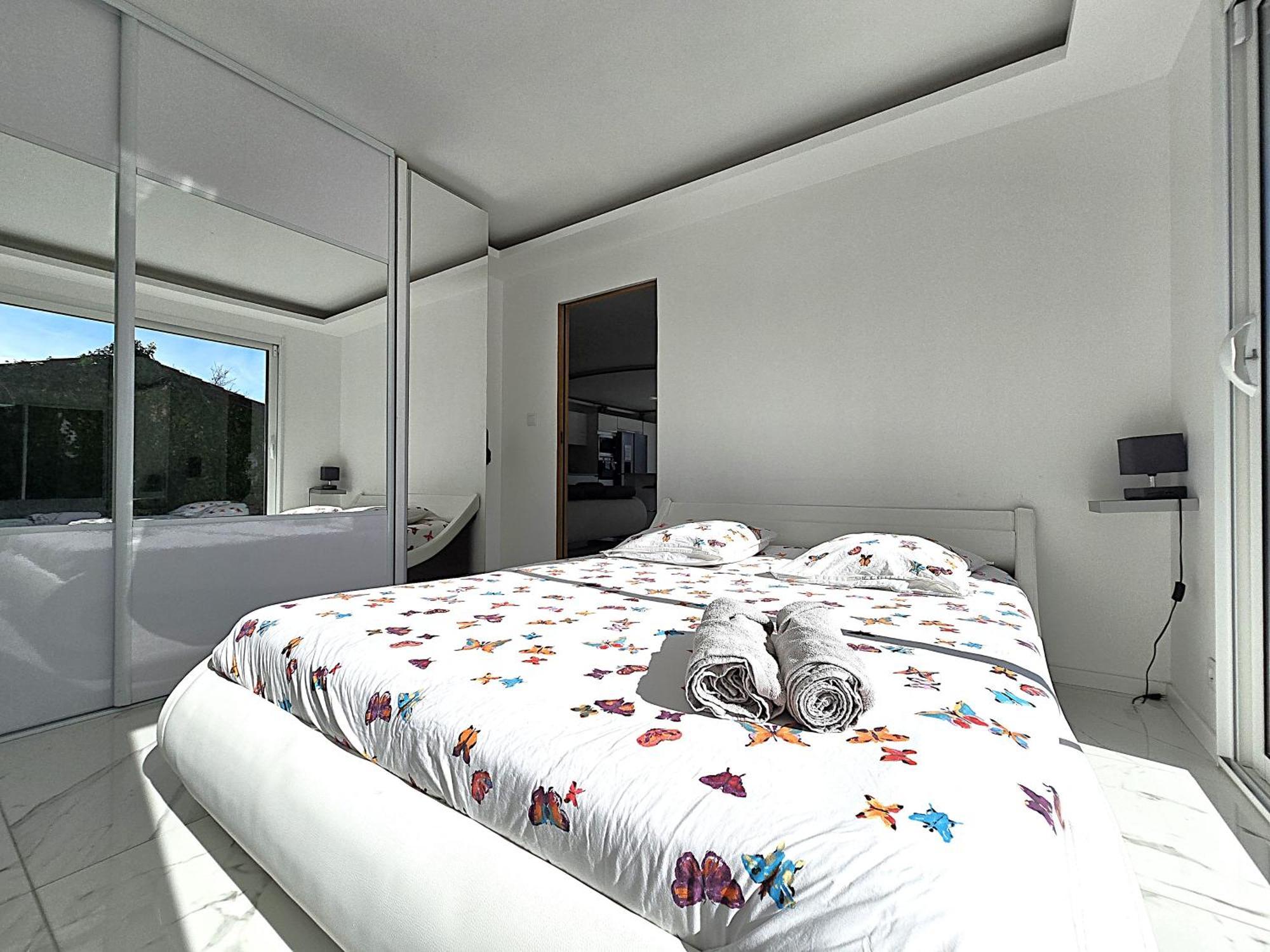 Maison Sapiac - 4Pers - 2 Chambres - 3 Lits - Clim Reversible - Terrasse Ombragee Et Grand Jardin - Piscine Saison Estivale Μοντωμπάν Εξωτερικό φωτογραφία